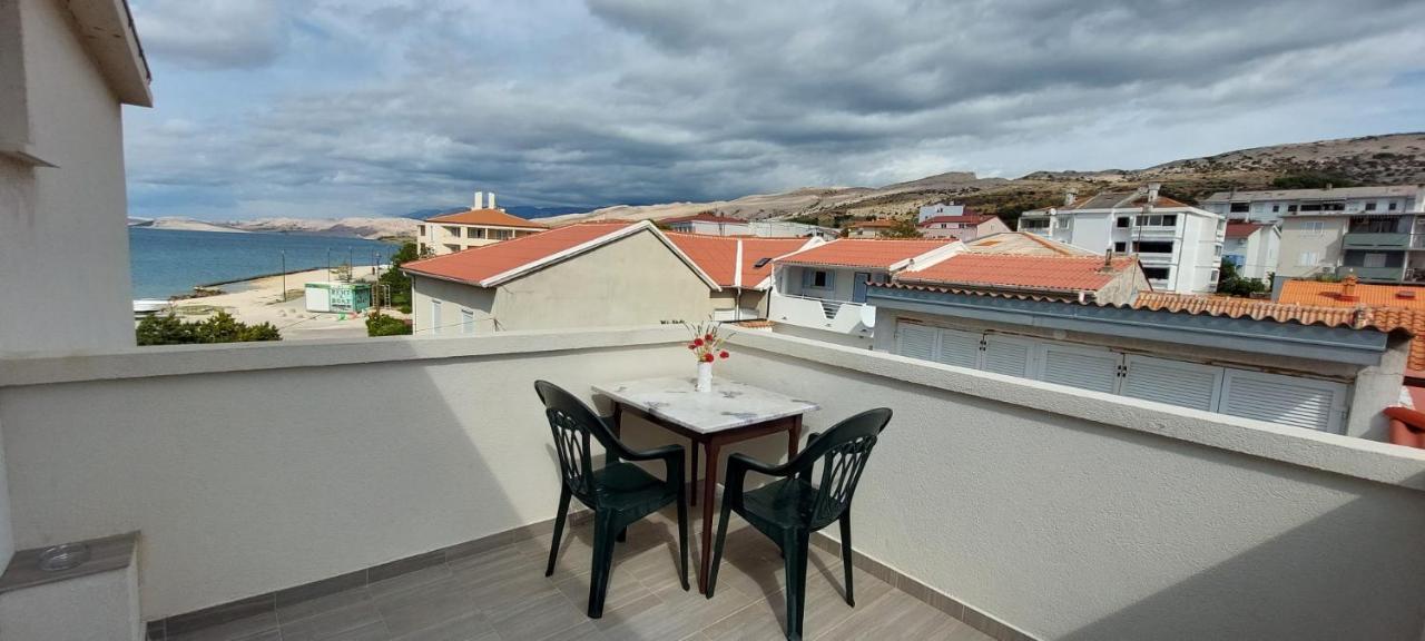 Apartments Barcarola Pag Town Bagian luar foto