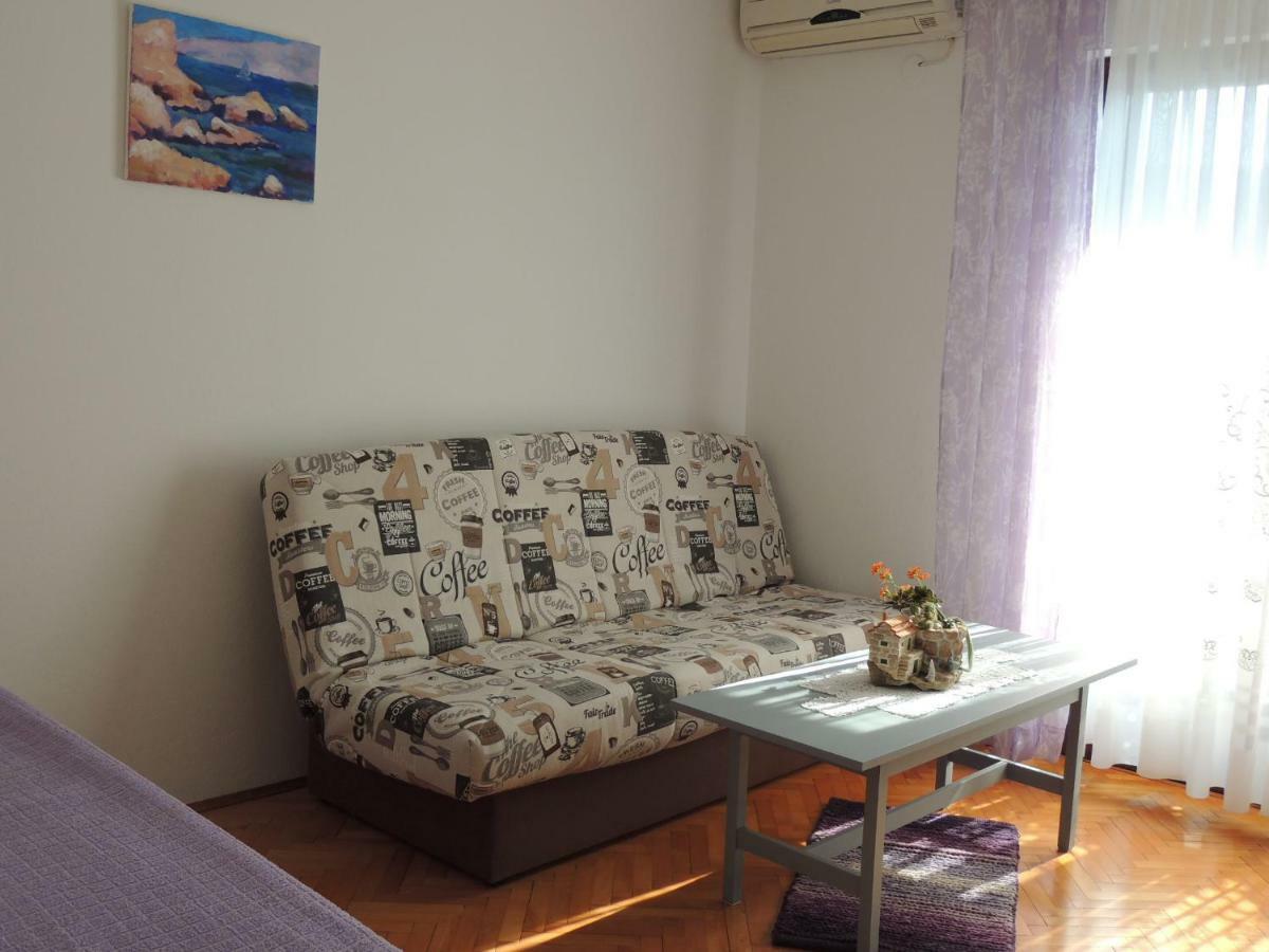 Apartments Barcarola Pag Town Bagian luar foto